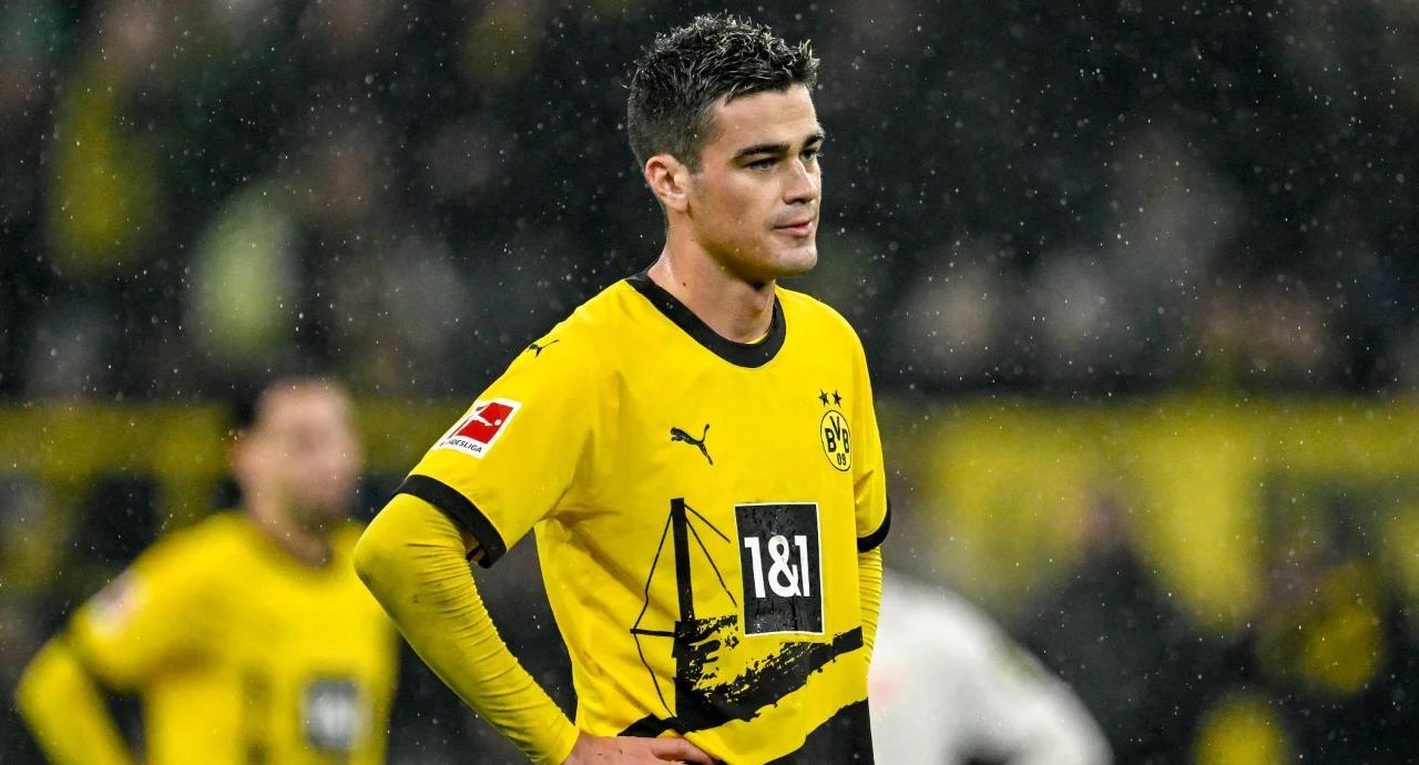 包含斯图加特球员展现出强大攻击力，轻松取得胜利的词条