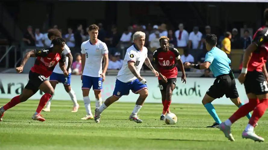 精彩激烈!欧洲顶级足球比赛掀起狂潮的简单介绍 精彩激烈!欧洲顶级足球比赛掀起狂潮的简单介绍