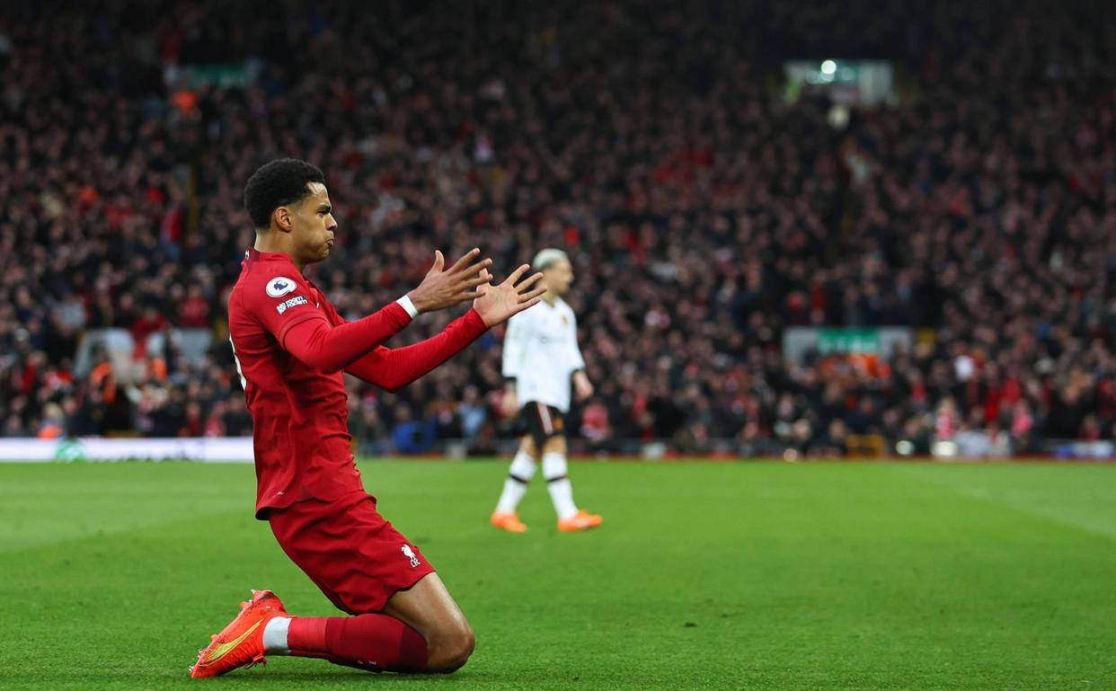 包含拜仁慕尼黑主场迎战标王,双方竞技激烈的词条 包含拜仁慕尼黑主场迎战标王,双方竞技激烈的词条