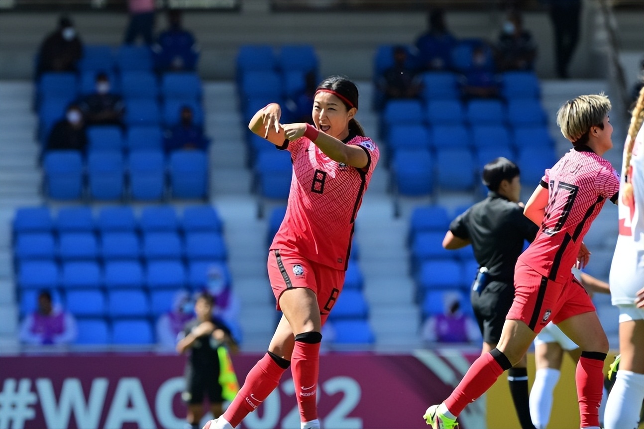 国内女足球员再次出征比赛,积极备战 国内女足球员再次出征比赛,积极备战