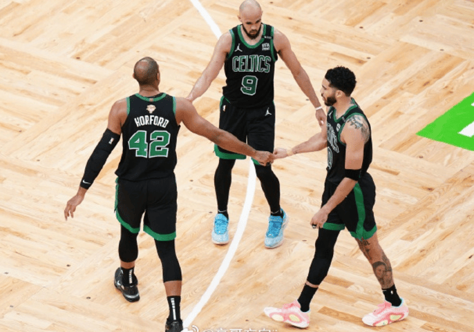 猛龙队遭遇伤病波折,急需替补球员 猛龙队遭遇伤病波折,急需替补球员