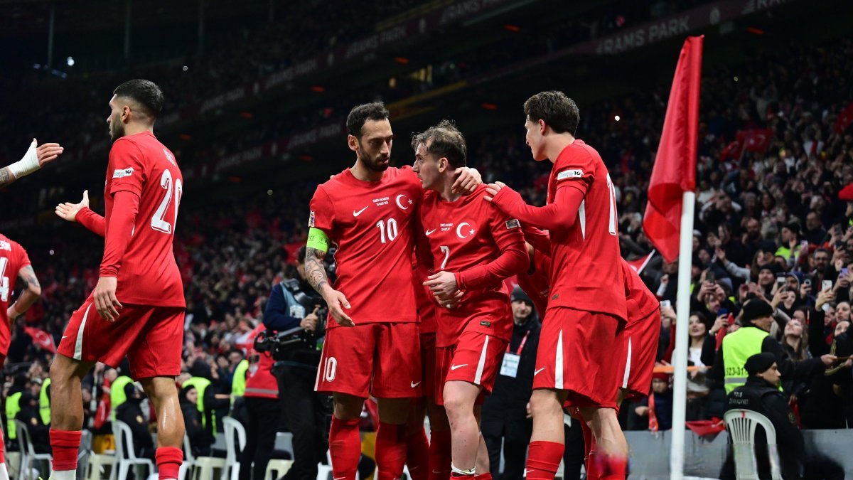 匈牙利足球队在客场比赛中逆袭获胜 匈牙利足球队在客场比赛中逆袭获胜